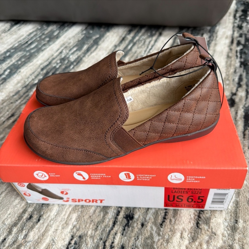 JSport by Jambu Loafers Women's 6.5 Brown Faux Leather Quilted Pull-on Shoes